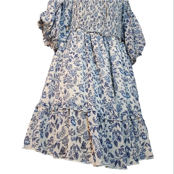 Super Natural by Secret Mission Chiffon smocked floral boho greenport dress - Picture 6 of 13